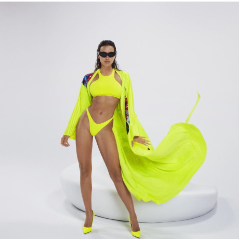 NWT IVY PARK x adidas Ivytopia Swim Crop Top Solar Yellow M